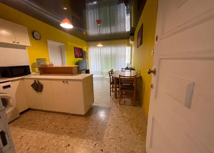 Appartement Charming & Comfy 2 Minutes To Mackenzie & 5 Minutes To Airport, Close To Restaurants & Center